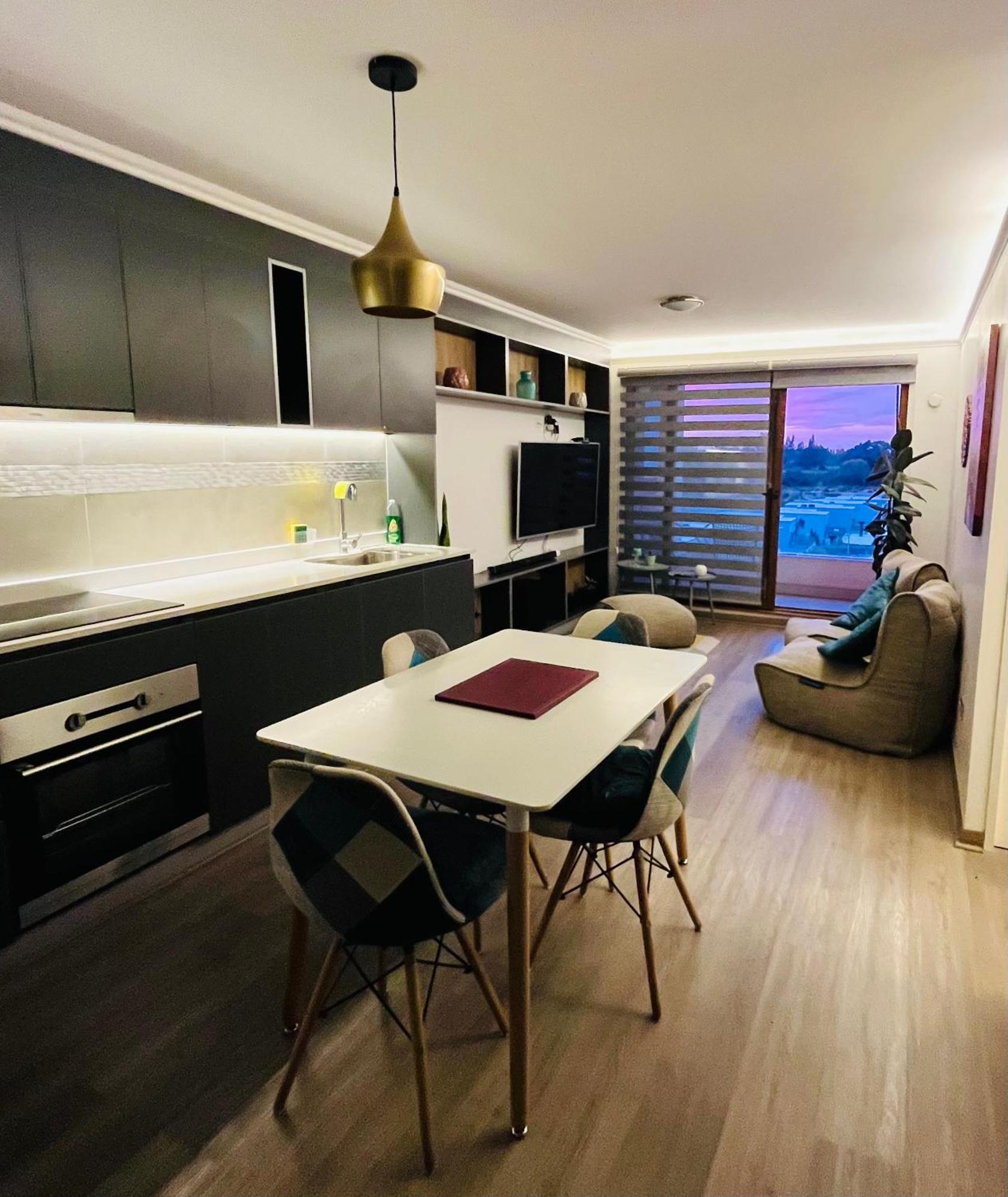 Apartamento Exclusivo Departamento Equipado Estacionamiento Privado 2d-2b Con Excelente Ubicacion En Angeles Los Ángeles