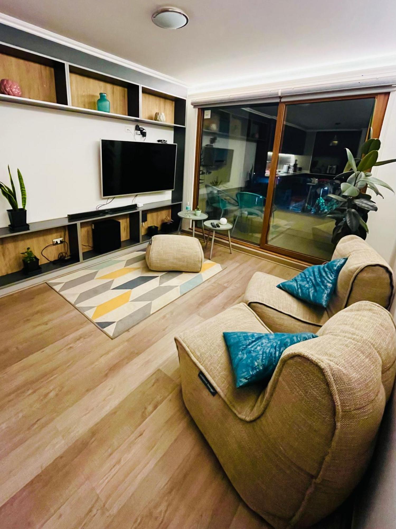 Exclusivo Departamento Equipado Estacionamiento Privado 2d-2b Con Excelente Ubicacion En Angeles Apartamento