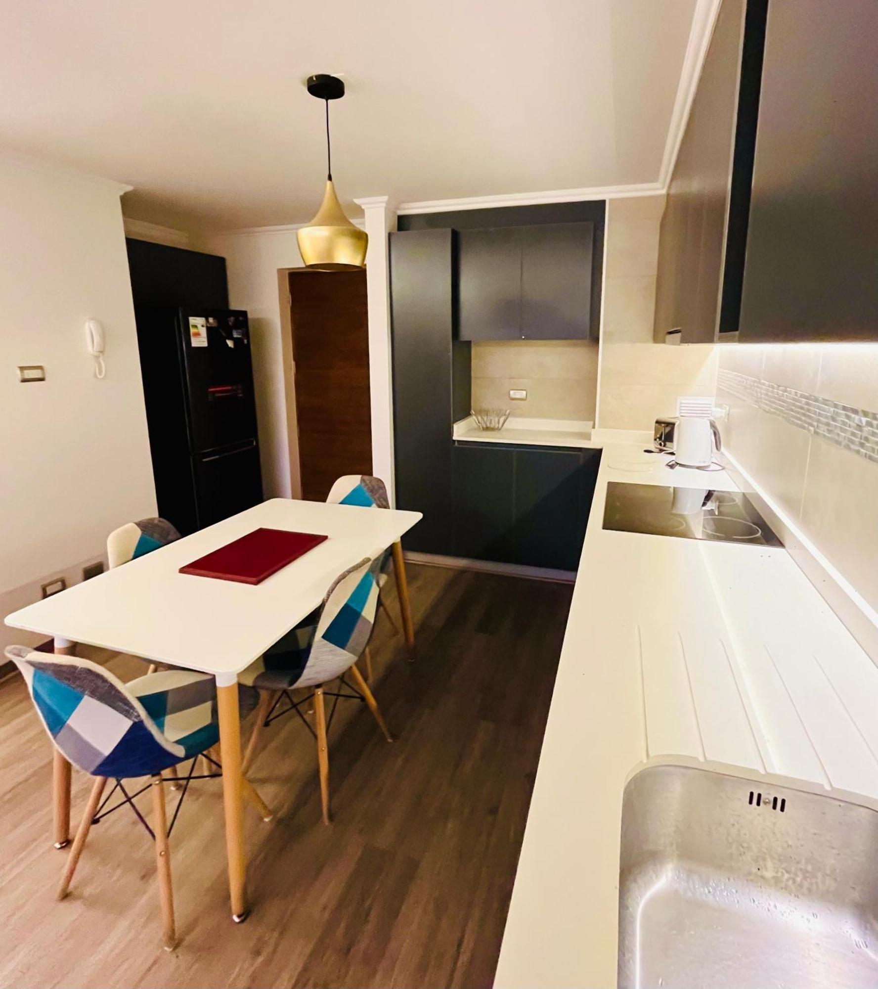 Apartamento Exclusivo Departamento Equipado Estacionamiento Privado 2d-2b Con Excelente Ubicacion En Angeles Los Ángeles