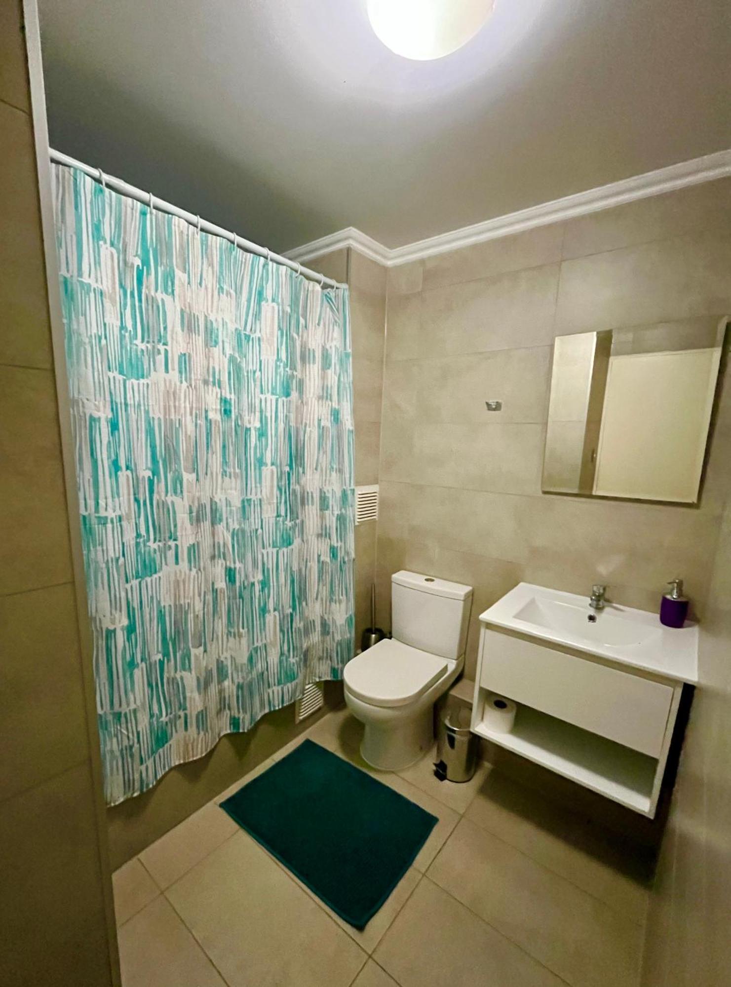 Apartamento Exclusivo Departamento Equipado Estacionamiento Privado 2d-2b Con Excelente Ubicacion En Angeles Los Ángeles